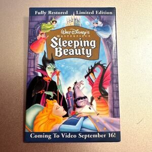 Disney Sleeping Beauty Collectors Pin Fully Restored Limited Edition Brooch